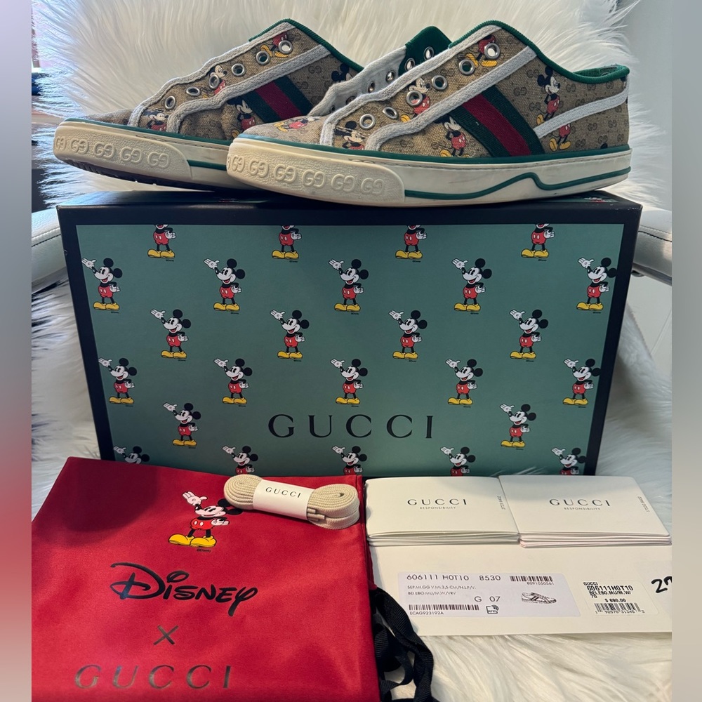 Gucci X Mickey Mouse (Gucci Tennis 1977) Gem